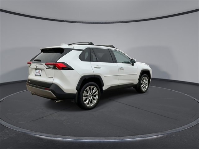 Thumbnail: 2025 Toyota RAV4 - 8