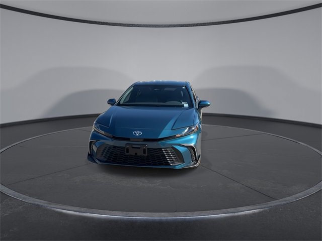 2025 Toyota Camry SE photo 3