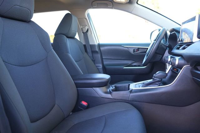 Thumbnail: 2024 Toyota RAV4 - 15