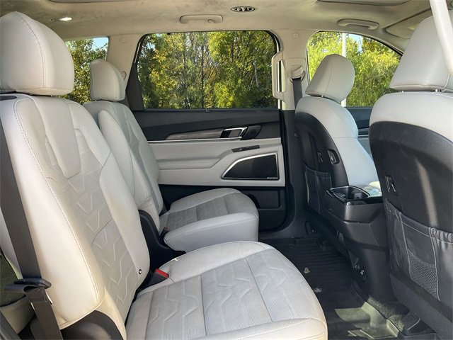 Thumbnail: 2022 Kia Telluride - 18