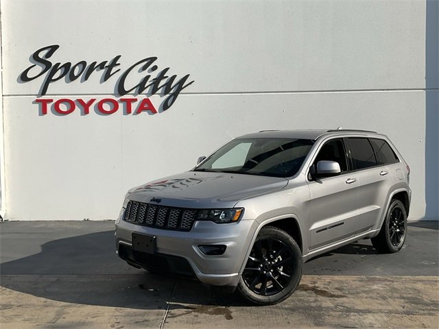 Thumbnail: 2018 Jeep Grand Cherokee - 1