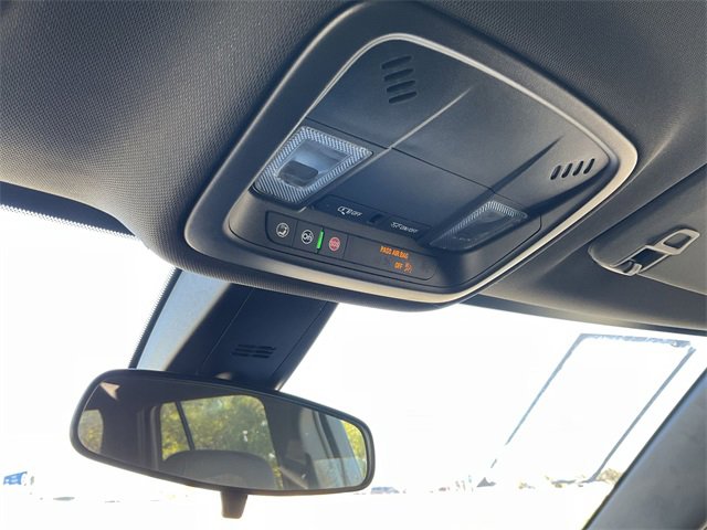 Thumbnail: 2023 Chevrolet Traverse - 25