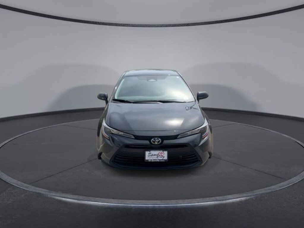 Used 2025 Toyota Corolla LE Sedan