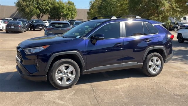 Thumbnail: 2020 Toyota RAV4 - 3