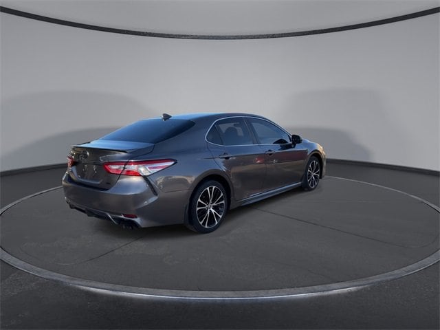 Thumbnail: 2020 Toyota Camry - 8