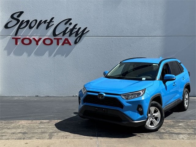 Thumbnail: 2021 Toyota RAV4 - 1