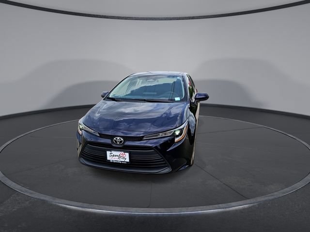 Thumbnail: 2023 Toyota Corolla - 3