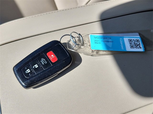 2021 Toyota Highlander Limited 30