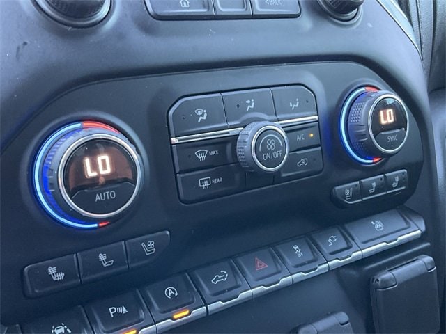 Thumbnail: 2019 Chevrolet Silverado 1500 - 23