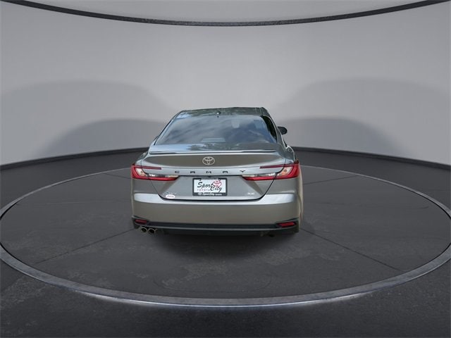 2025 Toyota Camry SE 7