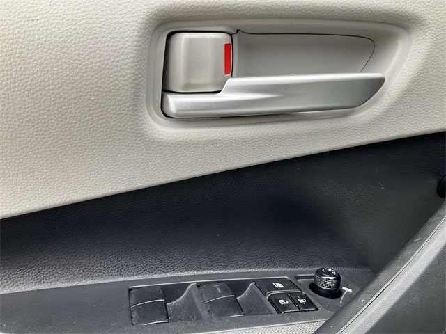 2020 Toyota Corolla LE 13