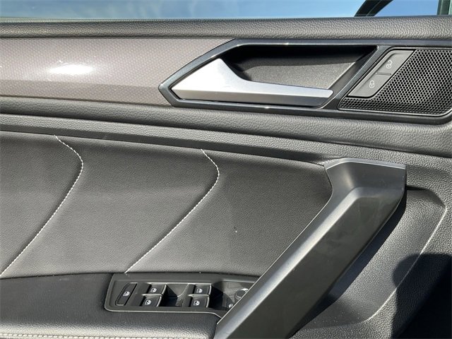 Thumbnail: 2024 Volkswagen Tiguan - 12