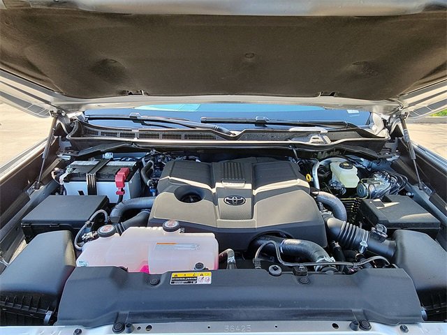 Thumbnail: 2025 Toyota Tundra - 12