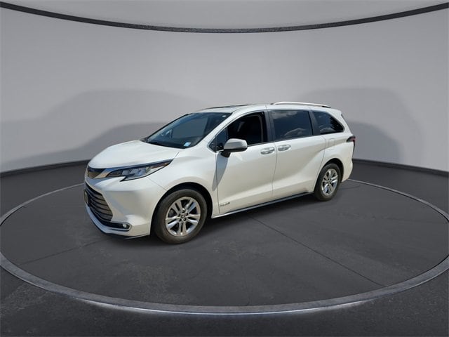 Thumbnail: 2021 Toyota Sienna - 4