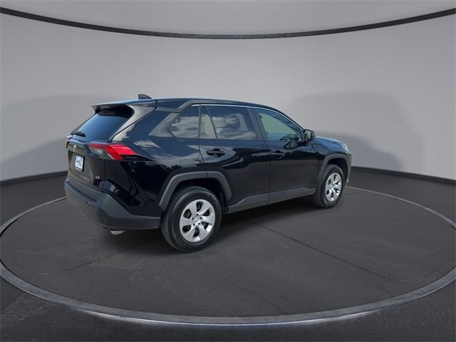 Thumbnail: 2022 Toyota RAV4 - 8