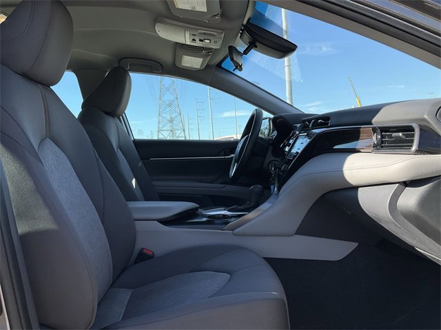 Thumbnail: 2020 Toyota Camry - 17