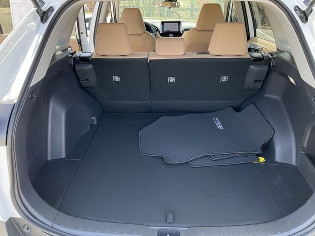 Thumbnail: 2025 Toyota RAV4 - 16