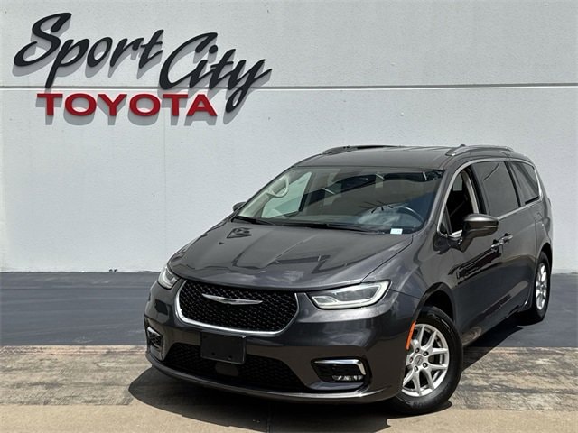 Thumbnail: 2021 Chrysler Pacifica - 1