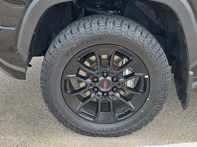 Thumbnail: 2024 Toyota Tundra - 12