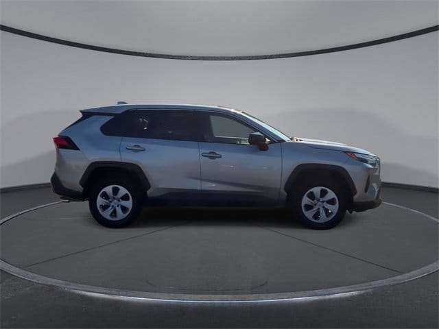 Thumbnail: 2024 Toyota RAV4 - 9