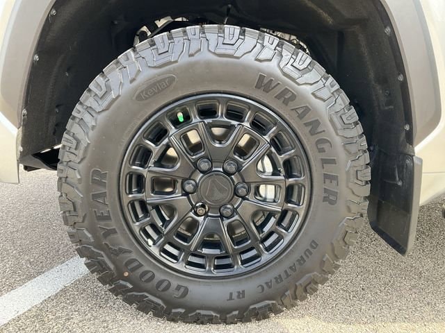 Thumbnail: 2026 Toyota Tundra - 12