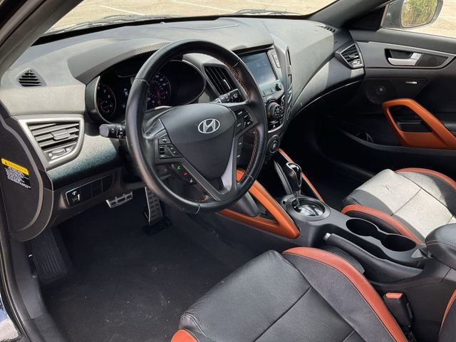 Thumbnail: 2017 Hyundai Veloster - 10