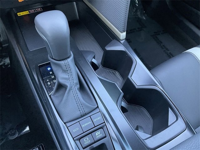 Thumbnail: 2025 Toyota Camry - 24