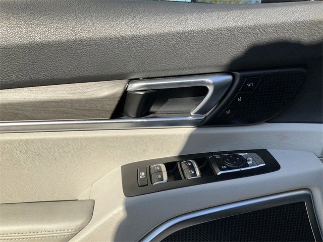 Thumbnail: 2022 Kia Telluride - 14