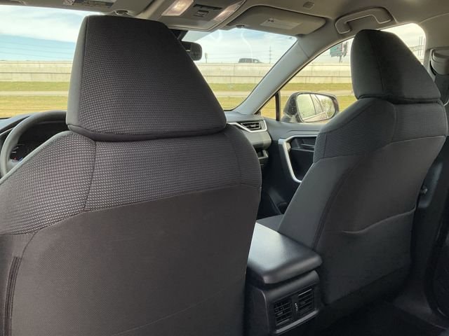 Thumbnail: 2025 Toyota RAV4 - 15