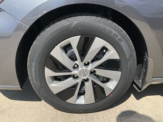 Thumbnail: 2024 Nissan Altima - 11