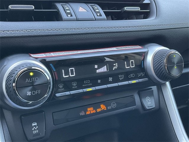 Thumbnail: 2025 Toyota RAV4 - 24