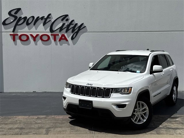 Thumbnail: 2017 Jeep Grand Cherokee - 1