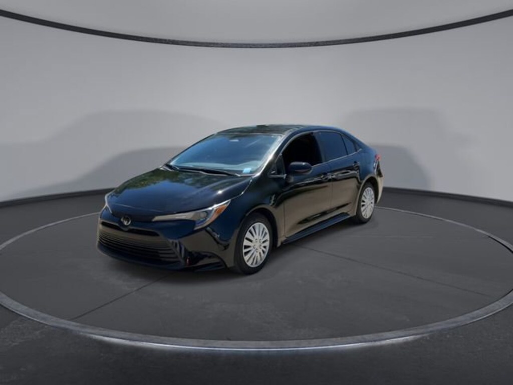 Used 2025 Toyota Corolla LE Sedan