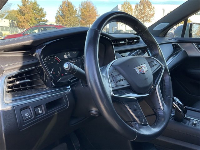 Thumbnail: 2023 Cadillac XT5 - 10