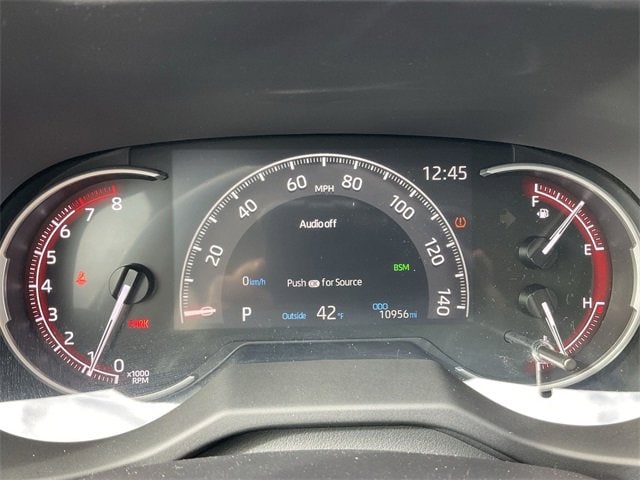 Thumbnail: 2025 Toyota RAV4 - 26