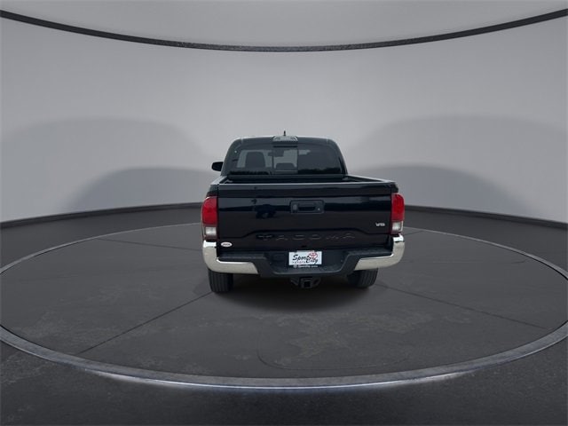 Thumbnail: 2018 Toyota Tacoma - 7