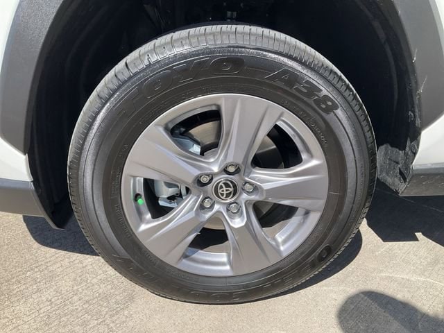 Thumbnail: 2025 Toyota RAV4 - 12