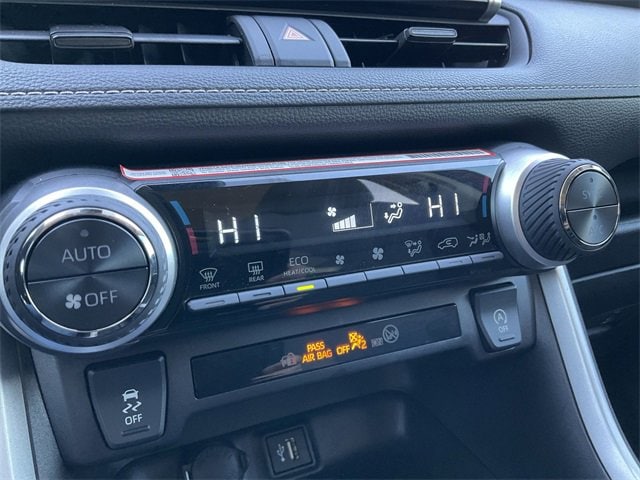 Thumbnail: 2025 Toyota RAV4 - 24