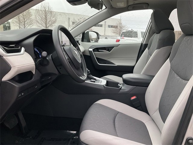 Thumbnail: 2025 Toyota RAV4 - 13