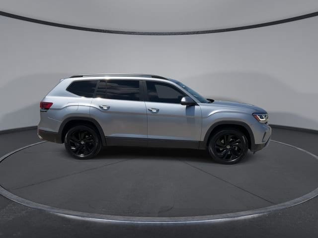 Thumbnail: 2022 Volkswagen Atlas - 9