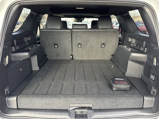 Thumbnail: 2026 Toyota 4Runner - 17