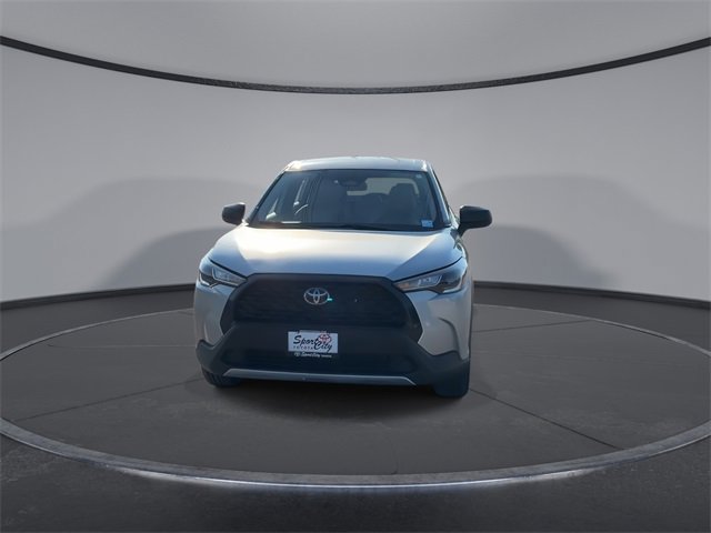 2023 Toyota Corolla Cross L photo 3
