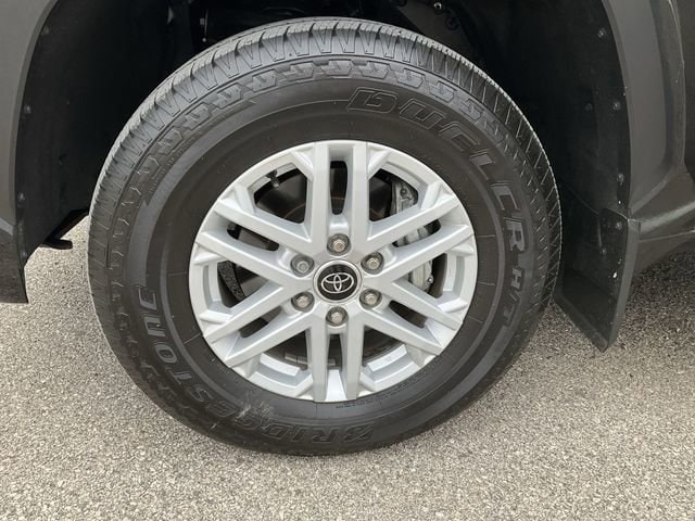 Thumbnail: 2024 Toyota Tundra - 12