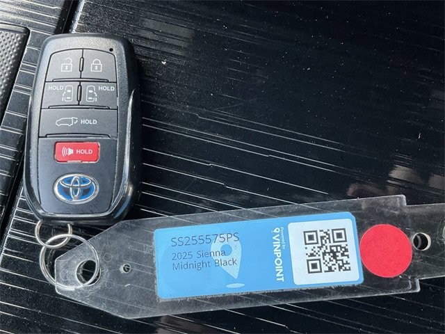 Thumbnail: 2025 Toyota Sienna - 28