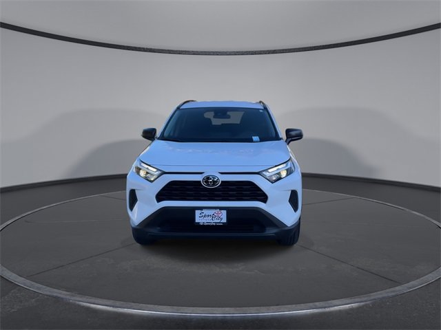 2025 Toyota RAV4 Hybrid LE photo 3