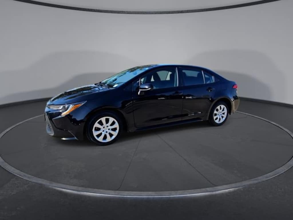 Used 2024 Toyota Corolla LE Sedan