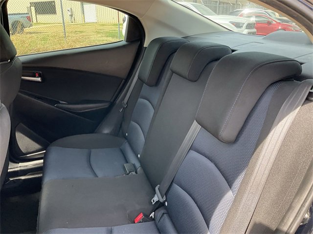 Thumbnail: 2017 Toyota Yaris iA - 16