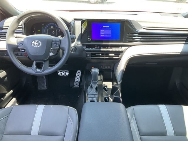Thumbnail: 2025 Toyota Camry - 18