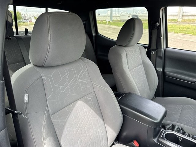 2018 Toyota Tacoma TRD Sport 16