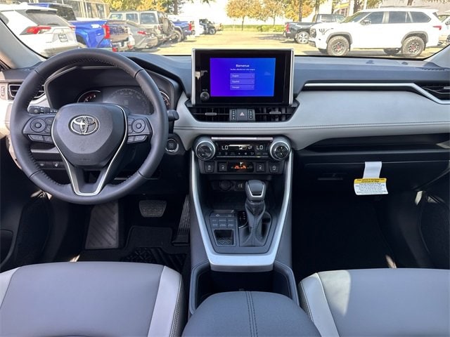 Thumbnail: 2025 Toyota RAV4 - 19